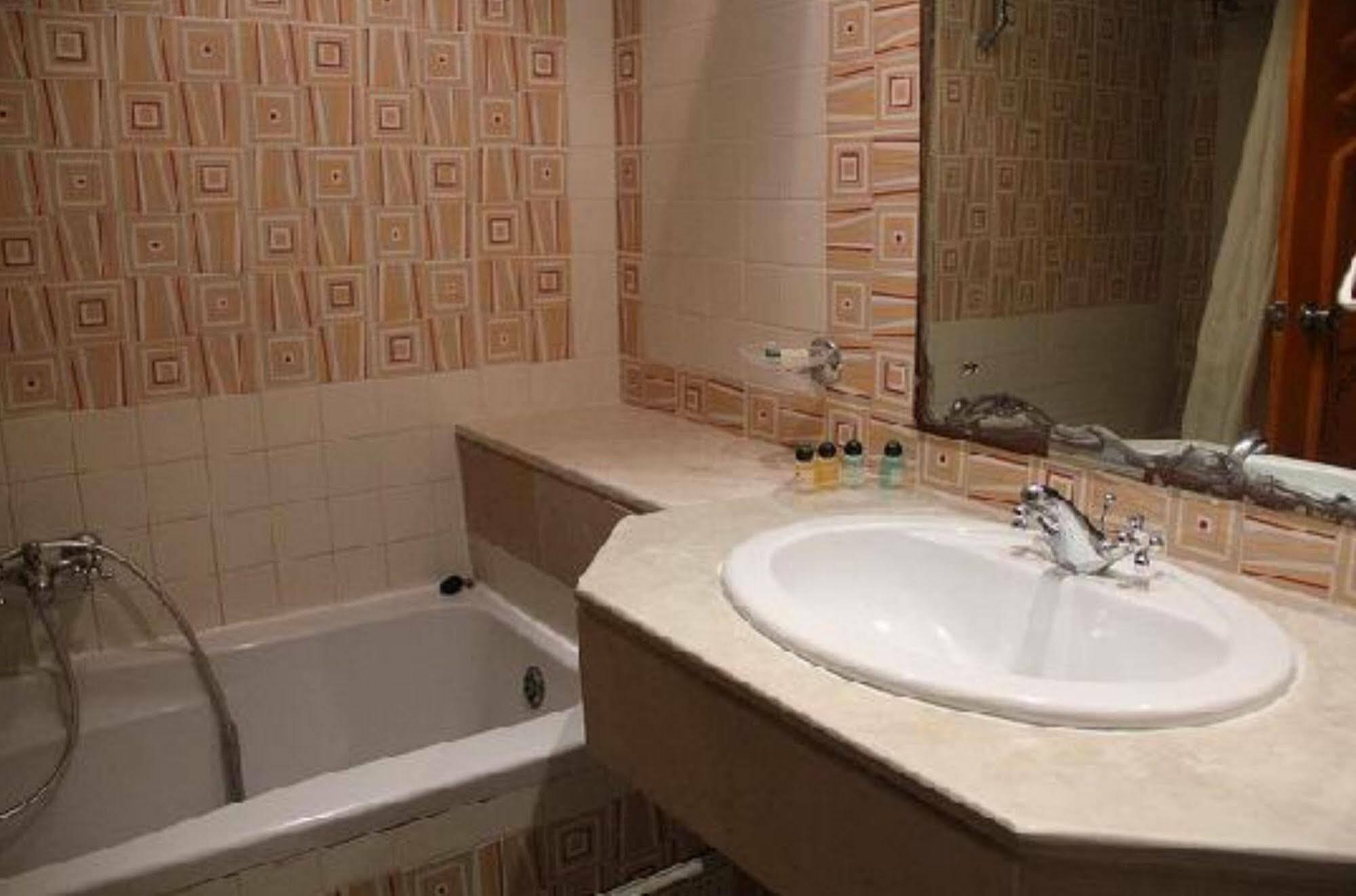 فندق Sun Palm دوز المظهر الخارجي الصورة